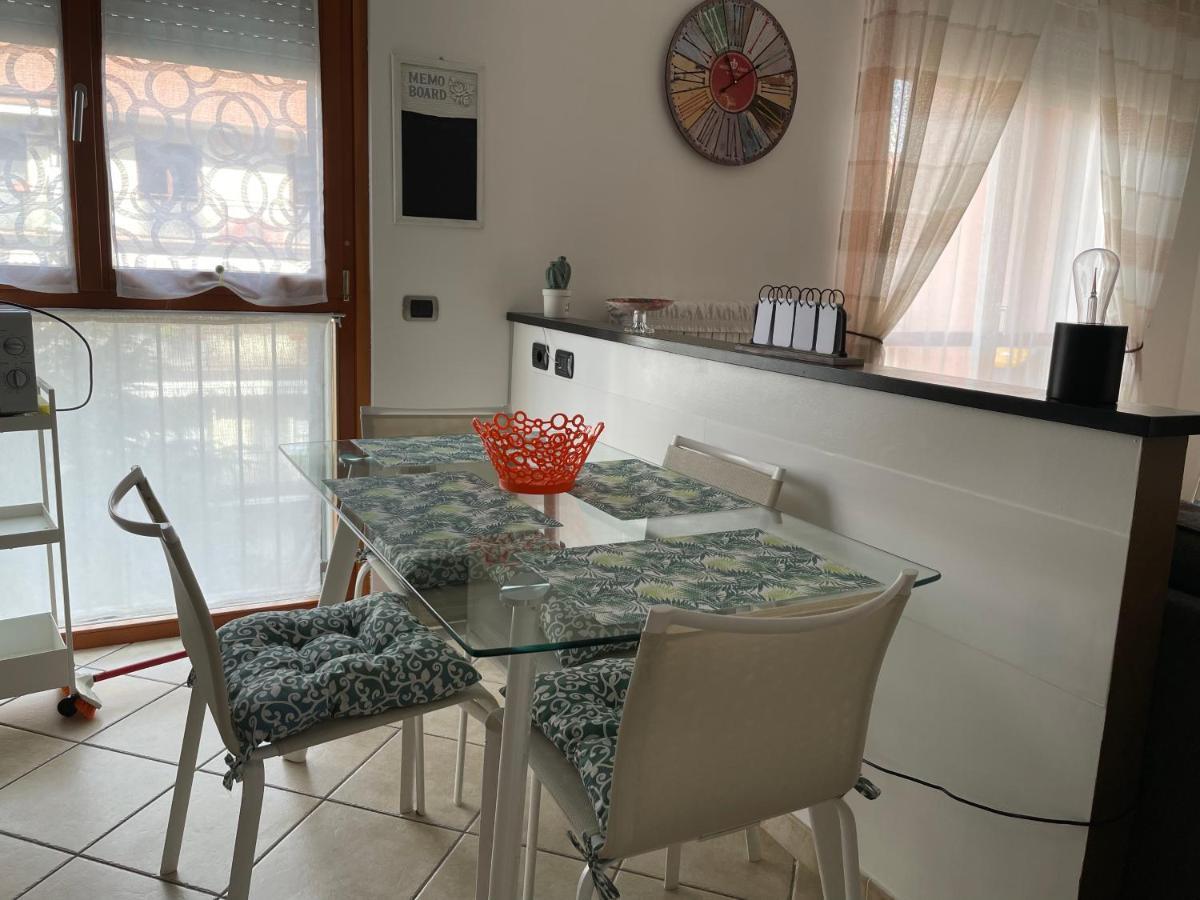 Casti - Appartamento Mm3 Comasina Milano Eksteriør billede