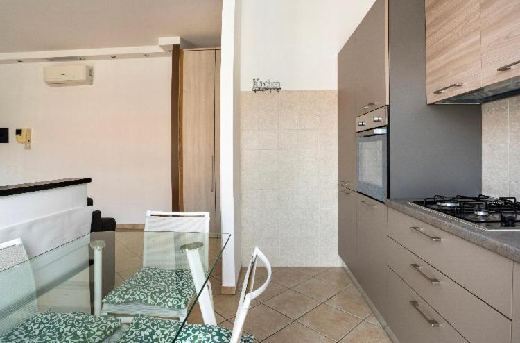 Casti - Appartamento Mm3 Comasina Milano Eksteriør billede